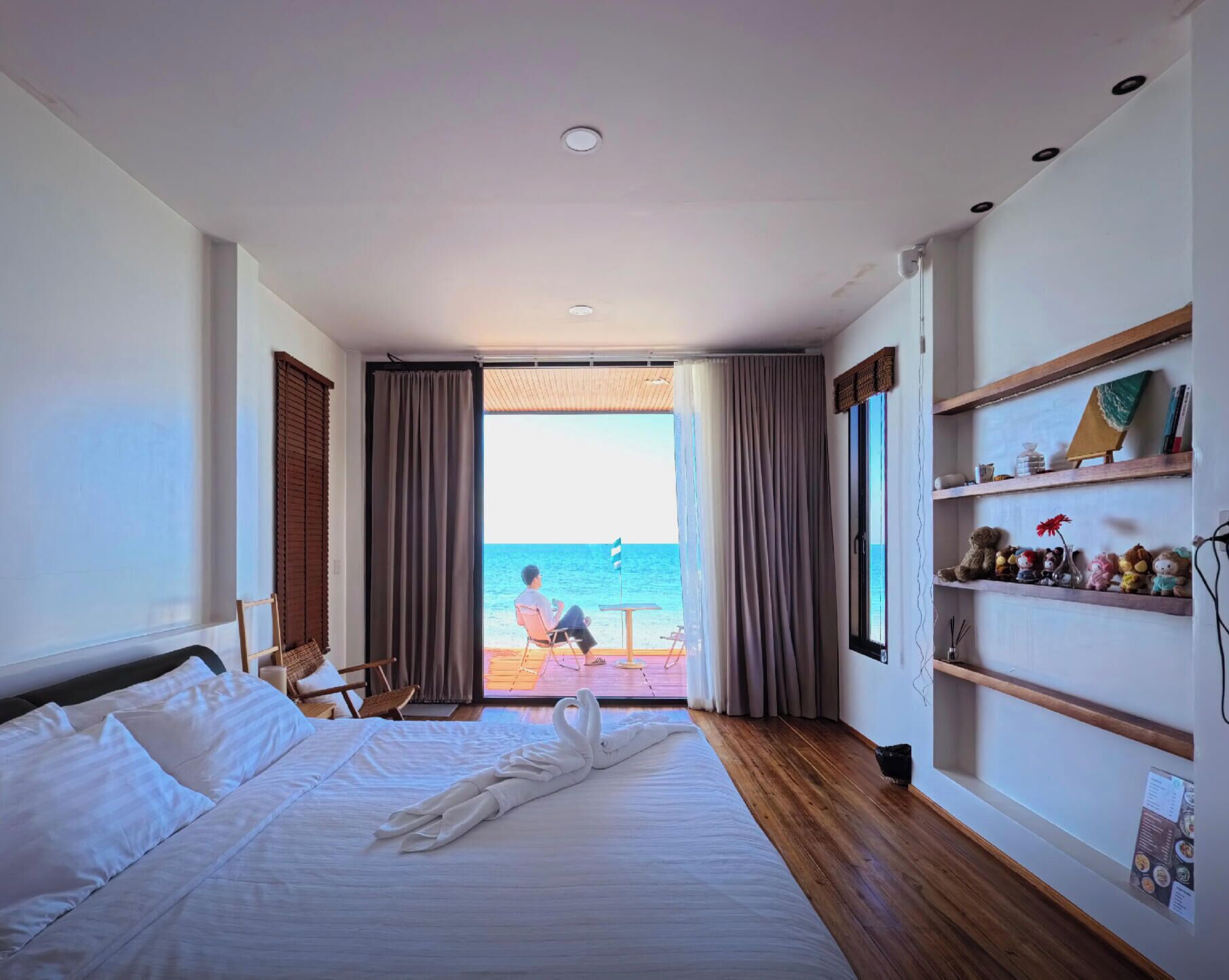 Deluxe-rum - havsutsikt | Gratis produkter i minibar, mörkläggningsgardiner och gratis wi-fi