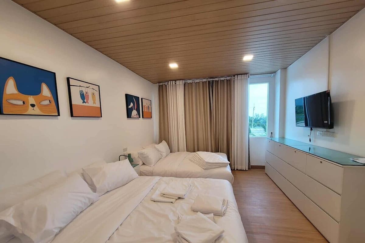 Vila Keluarga, pemandangan kolam renang | Tirai kedap cahaya dan Wi-Fi gratis