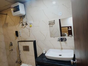 淋浴设施、毛巾