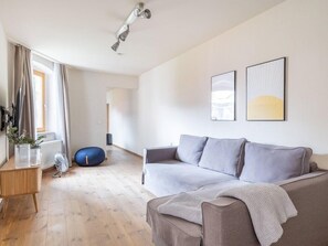 Living area - Schoenhouse Apartments (Berlin)