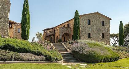 Torre Valma: A characteristic and welcoming three-story villa surrounded by the greenery, with Free WI-FI.