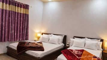 Familieværelse | Ekstra senge (tillægsgebyr), gratis Wi-Fi, sengetøj