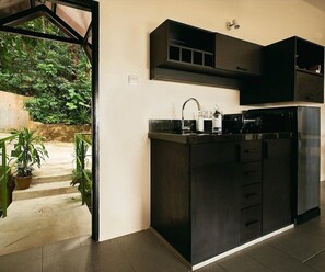 Private kitchen - Ambong-ambong Langkawi Rainforest Retreat (Langkawi)