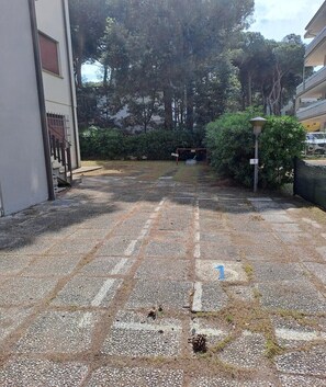 Property grounds - Holiday Family Retreat Near Sea (Rosolina Mare RO)