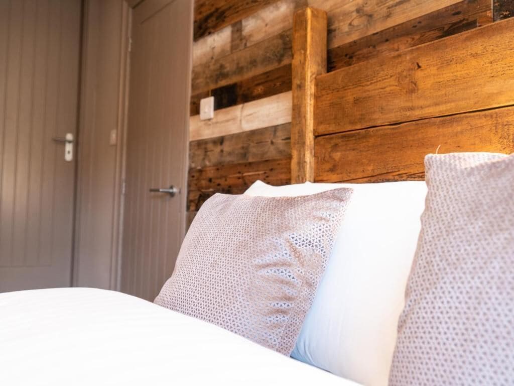 Standard Double Room | Free WiFi