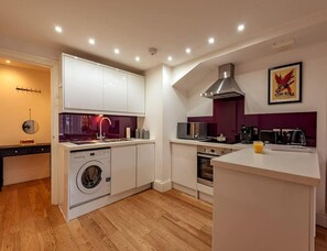 유아용 의자, 청소용품