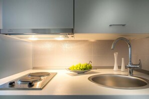 Private kitchen - Split Oasis Apartments (Split)
