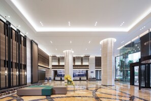 Lobby - Hampton by Hilton XiamenJimeiXinglin Bay (Xiamen)