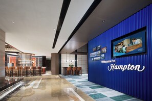 Lobby - Hampton by Hilton XiamenJimeiXinglin Bay (Xiamen)