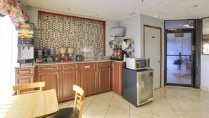 Dining - M-star Bradenton (Bradenton)