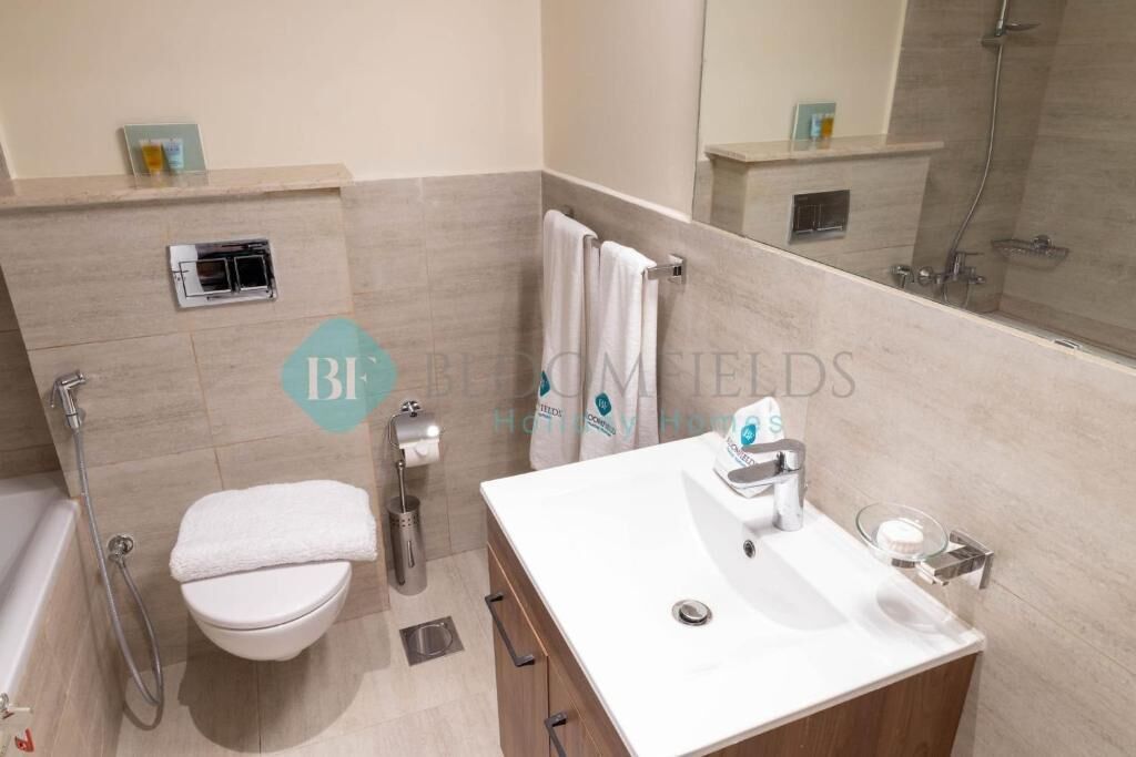 Apartment, Balcony | Bathroom