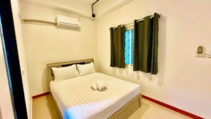Free WiFi - Silver Oaks Guest House (Patong)