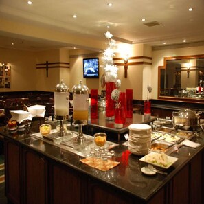 Dining - Aditya Park-a Sarovar Portico Hotel (Hyderabad)