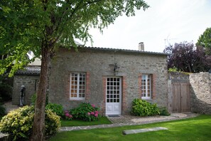 Exterior - Small house with garden in the heart of the city (Coutances)