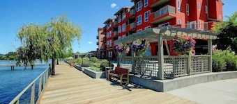 Manteo Resort Waterfront Hotel Villas