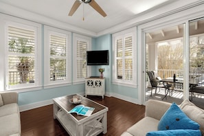 Smart TV - Sandestin Condo • Shared Pool + Resort Amenities • Near Beach | Baytowne Wharf (Miramar Beach)