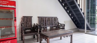 rehat at siliwangi guest house syariah