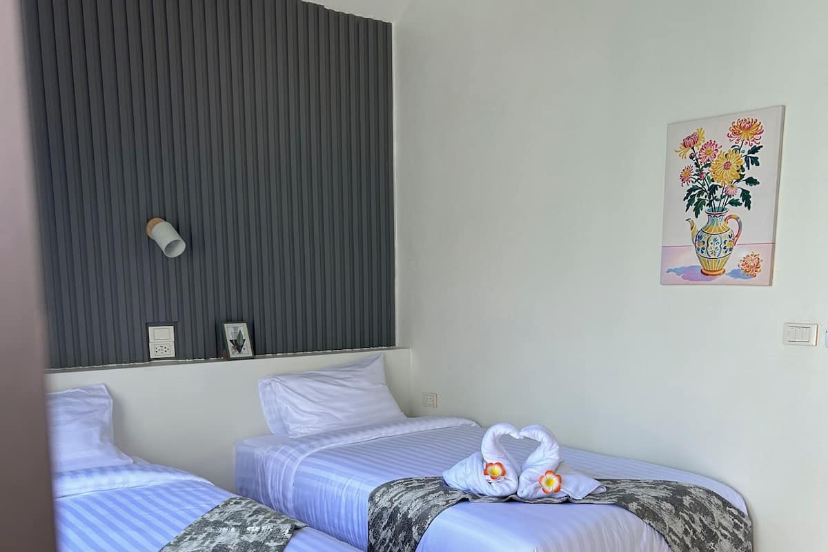 Comfort Room, Non Smoking, Pool View | Free WiFi