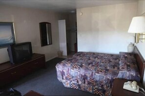 Room - Seatac Inn and Airport Parking (SeaTac)