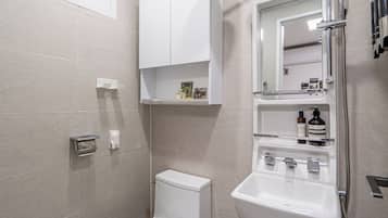 Standard-Doppelzimmer | Badezimmer