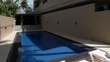 Outdoor pool, sun loungers