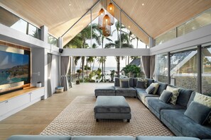 Smart TV, video games, table football, ping pong - Top 1% Beachfront Estate: FREE Jet Skis, Car, Private Chef /Full Nursery Archive (Koh Samui)
