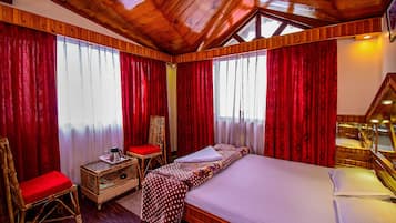 Superior Double Room, Mountain View | Desk, free WiFi