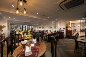 Dining - Hong Ngoc Dynastie Hotel (Hanoi)