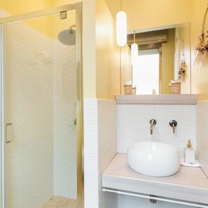 Shower, hair dryer, bidet, towels - Bed&Breakfast Anna's Dream a 500m dal centro storico e 1,2 km dal mare di Avola (Avola)