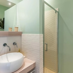 Shower, hair dryer, bidet, towels - Bed&Breakfast Anna's Dream a 500m dal centro storico e 1,2 km dal mare di Avola (Avola)