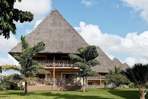 Exterior - Neptune Palm Beach Boutique Resort & Spa (Diani Beach)