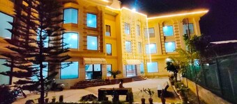 Park In By Jolly Plaza