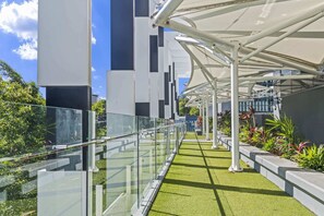 Property grounds - Central Brisbane Stay with Gym and Pool Access (Brisbane City)