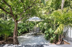 Terrace/patio - The Southernmost Inn - Adult Exclusive (Key West)