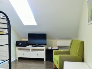 Living area - The Southernmost Inn - Adult Exclusive (Key West)