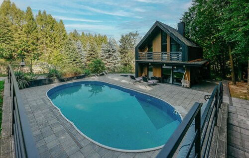 Lovely home in Trzcianka with sauna