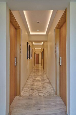 Interior - Regent Hotel (Mumbai)