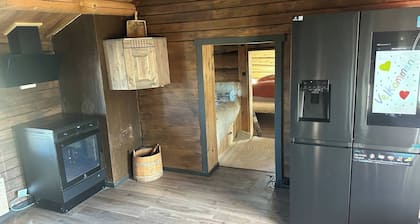 Sits in the middle of Reinheimen and Dovrefjell Rondane