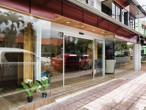 Exterior detail - La Fortuna Downtown Boutique Hotel (La Fortuna)