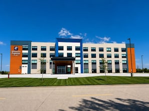 Exterior - Holiday Inn Express & Suites Lexington South by IHG (Lexington)