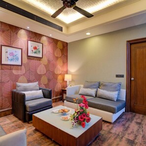 Living area - Godwin Hotel (Candolim)