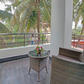Terrace/patio - Godwin Hotel (Candolim)