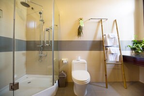Bathroom - Vinh Hung Library Hotel (Hoi An)