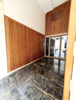 Interior - High-quality central apartment with parking (Dar-el-Beida)