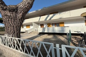 Exterior detail - Relaxing Holiday Home with Parking (Rosolina Mare RO)