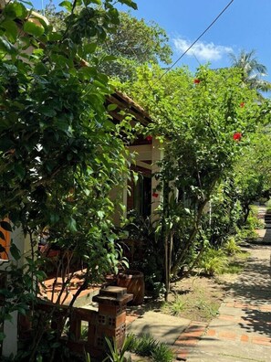 Property grounds - Phu Quoc Kim - Bungalow On The Beach (Phu Quoc)
