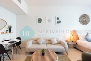 Apartment, Balcony | Interior - Bloomfields Spectacular STU Julphar (Abu Dhabi)