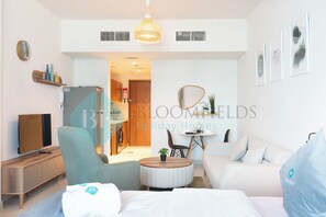 Apartment, Balcony - Bloomfields Spectacular STU Julphar (Abu Dhabi)