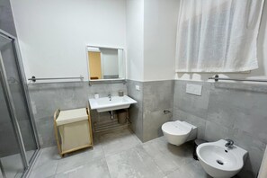Bathroom - Cozy Apartment in Rosolina for 4 (Rosolina Mare RO)