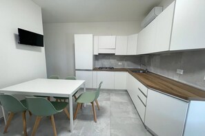 Dishwasher, cookware/dishes/utensils, spices - Group Retreat in Street Sud near Sea (Rosolina Mare RO)